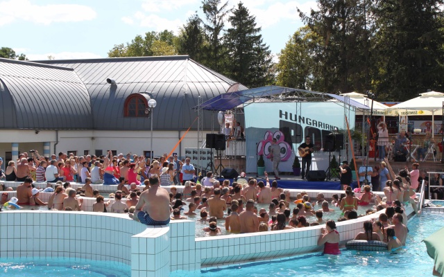 Zsory Open-air bath Hungarian pop top music concert