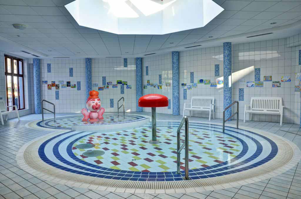 kids indoor pool